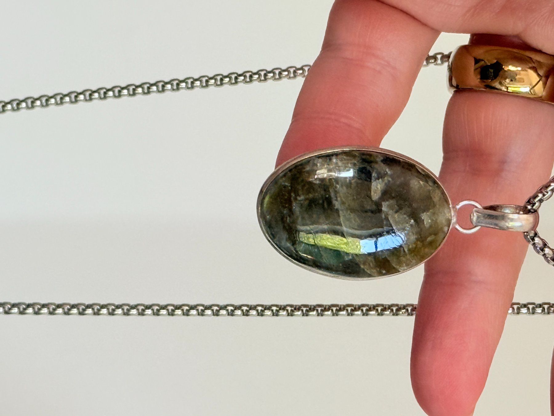 Catenine: Collier avec pendentif en pierre naturelle labradorite – Nuovo e nell'imballaggio originale da Genève venduto da AWWA 6