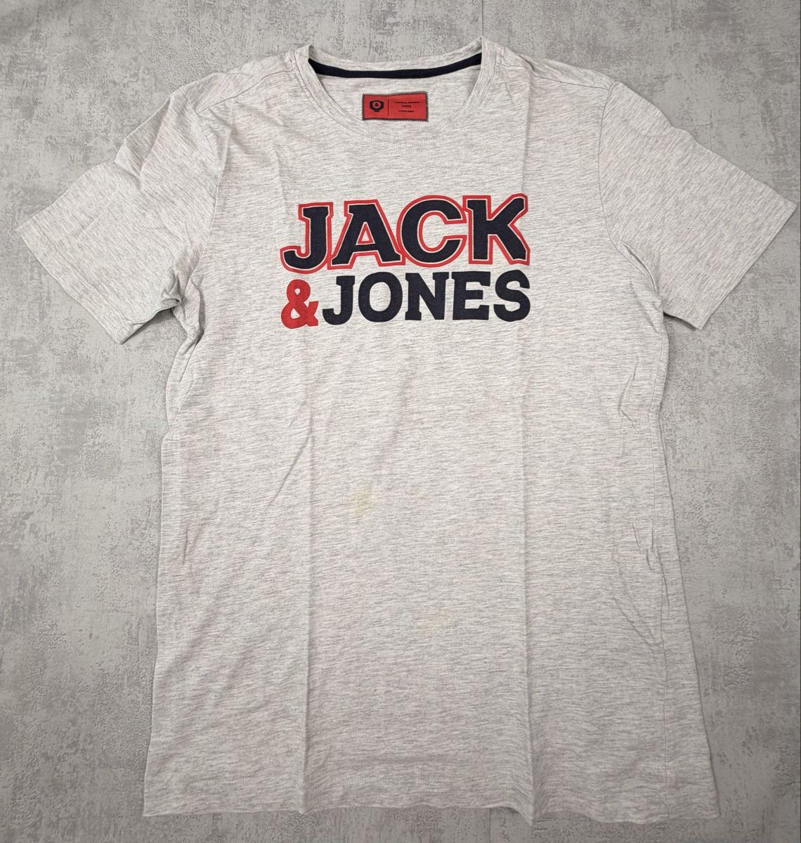 Jack & Jones T-shirt: T-shirt Jack & Jones Gris clair - Taille S – Usato da Neuchâtel venduto da aliceguins