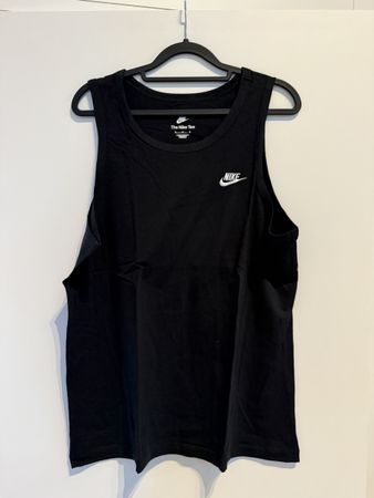 Schwarzes Nike T-Shirt, Grösse M!