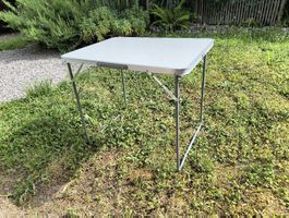 Klapptisch Campingtisch leicht und stabil 