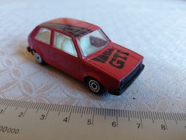 Golf GTI Modellauto Volkswagen  rot bespielter Zustand