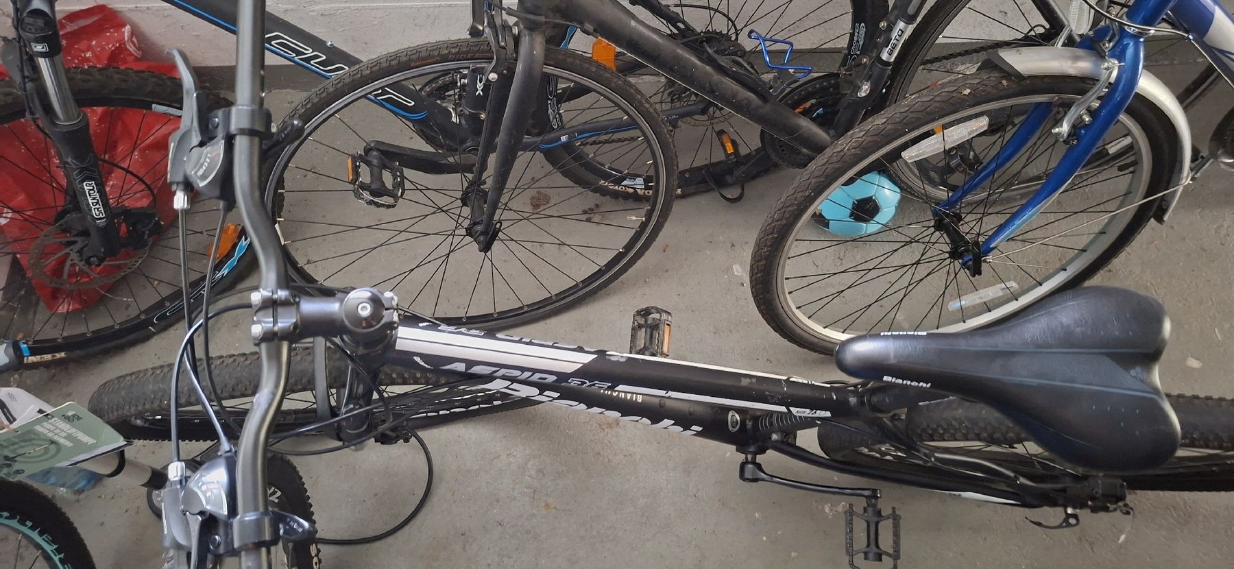 Bianchi Vélos: bianchi velo size 26 – D'occasion à Forch par Nur_Zms 1