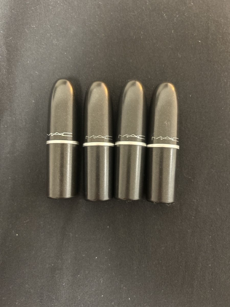 Mac Cosmetics Make-up: 4 MAC Lippenstifte Matte verschiedene Farben gebraucht – Usato da Ebikon venduto da vono.i