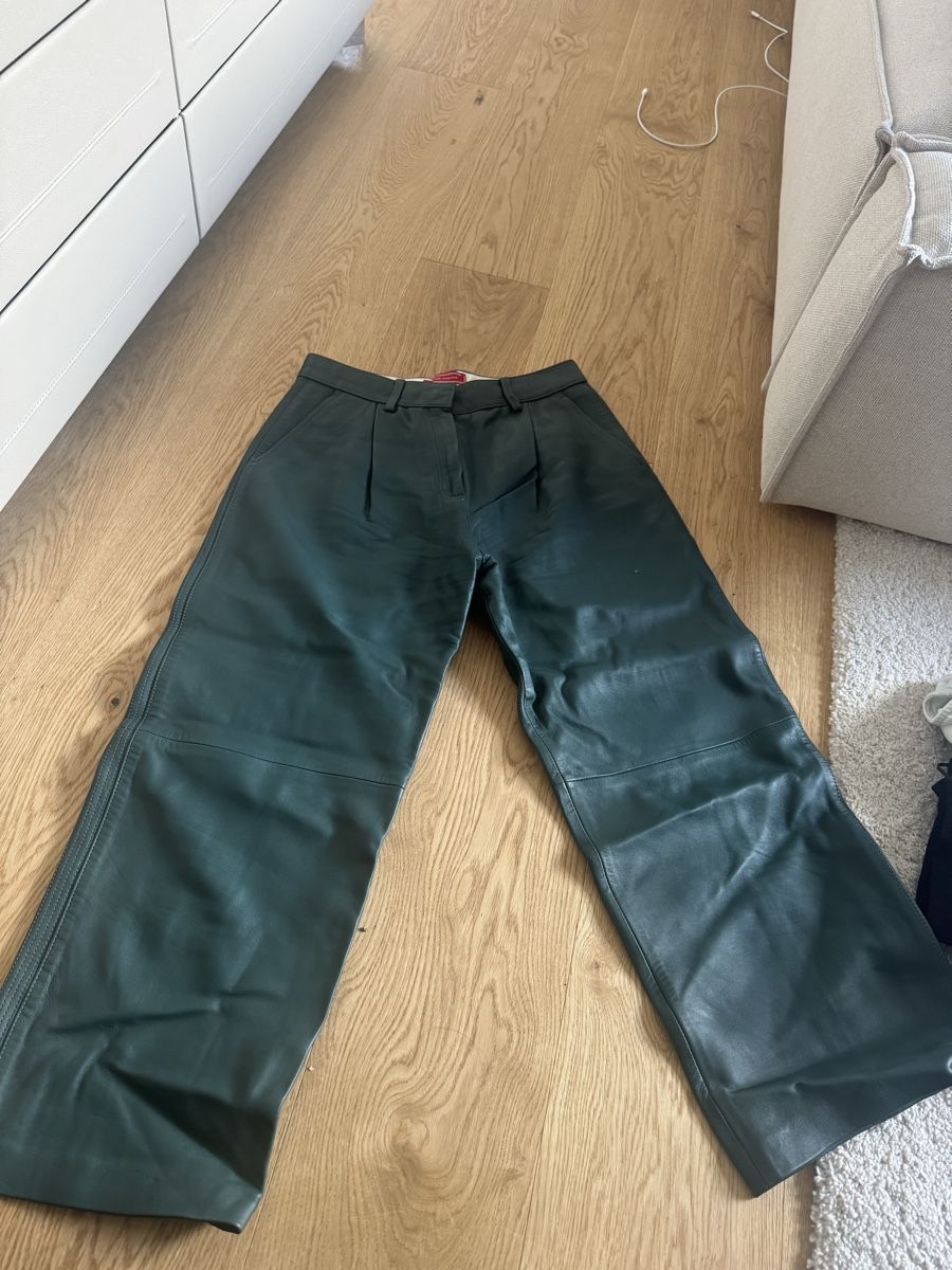 Esprit Hosen: Esprit Lederhose – Gebraucht aus Reinach AG von MineD 1