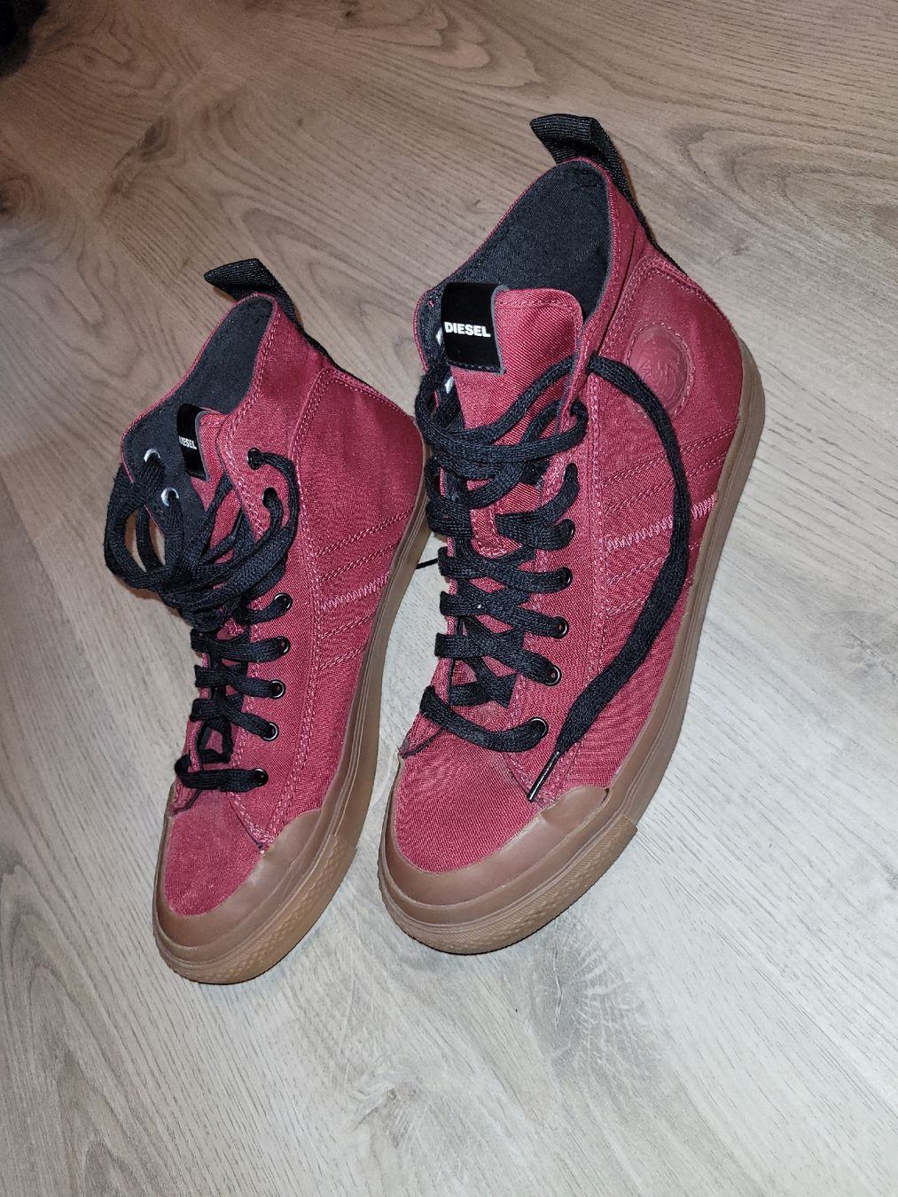 Diesel Chaussures hommes: Diesel Schuhe Grösse 44 rot  – Neuf (Voir description) à Solothurn par tingel_t