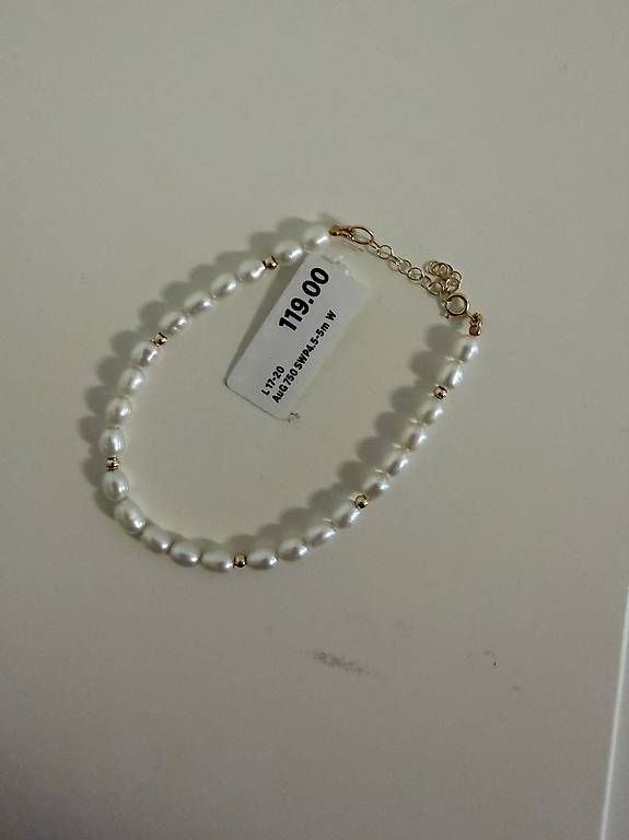 Bracelets: Armband Perlen – Neuf avec emballage d'origine à Waldhäusern AG par Cane7