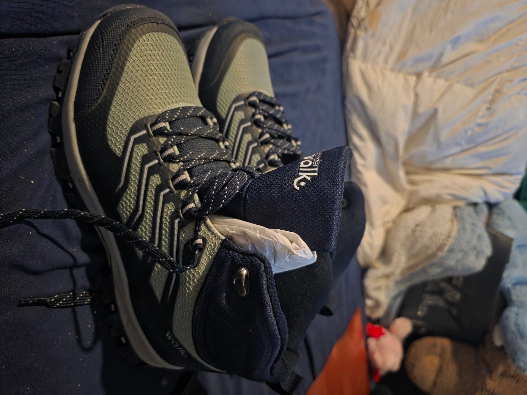 Scarpe da donna: Wanderwalk Wanderschuhe Damen Grösse 40 neu – Nuovo (secondo la descrizione) da Frauenfeld venduto da ett_57y9 2