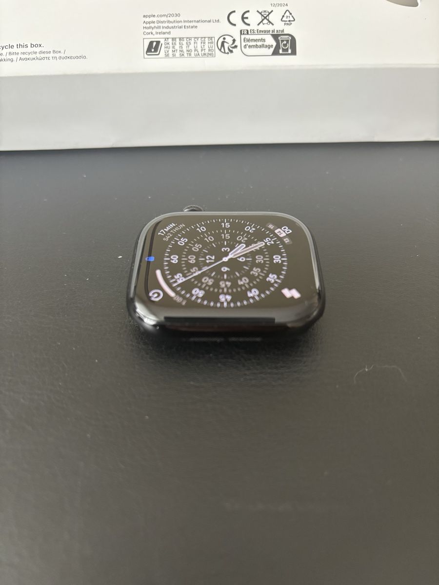 Apple Smartwatch: Apple Watch Series 10 46mm Jet Black Cellular – Usato da Oberdiessbach venduto da Npss 2
