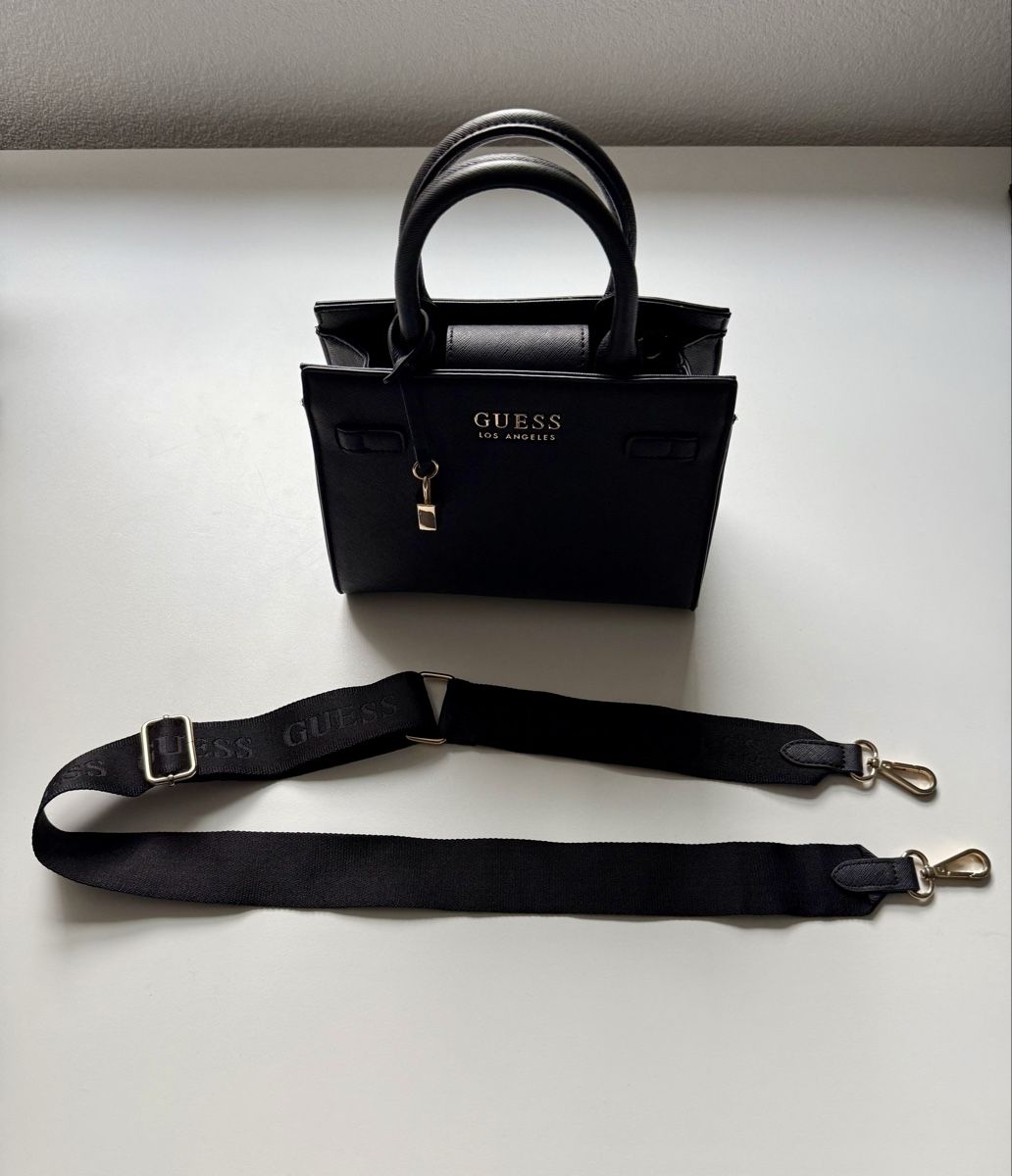 Guess Borse da donna: Handtasche – Usato da Sissach venduto da SwissD
