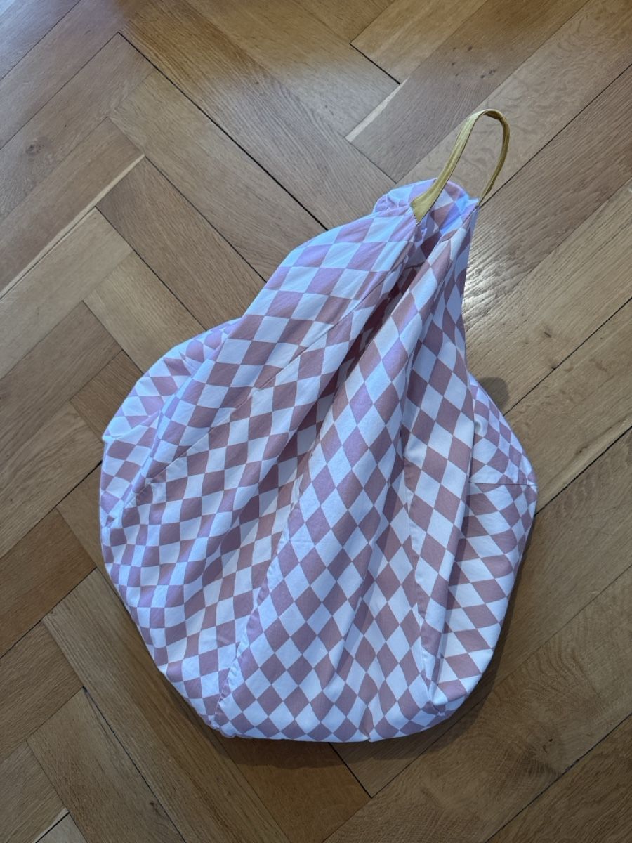Nobodinoz Cuscini: Nobodinoz, Sitzsack Kinderzimmer – Usato da St. Gallen venduto da Pepita03