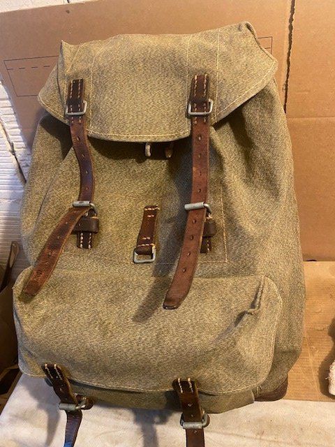 Schweizer Armee Zaini: MILITÄR RUCKSACK 1955  CH ARMEE – Usato da Chur venduto da silbermon