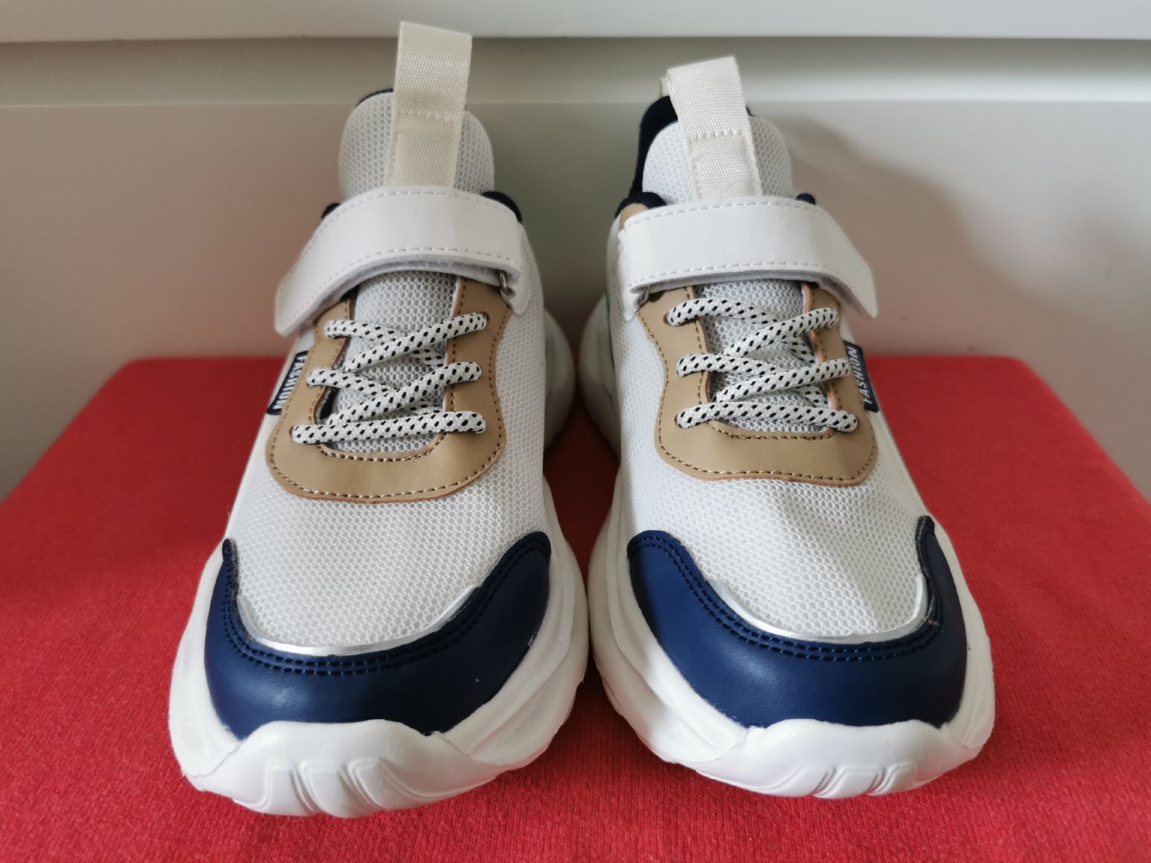Scarpe da uomo: Schuhe Unisex Gr 35 – Nuovo e nell'imballaggio originale da Schlieren venduto da vlalif 1