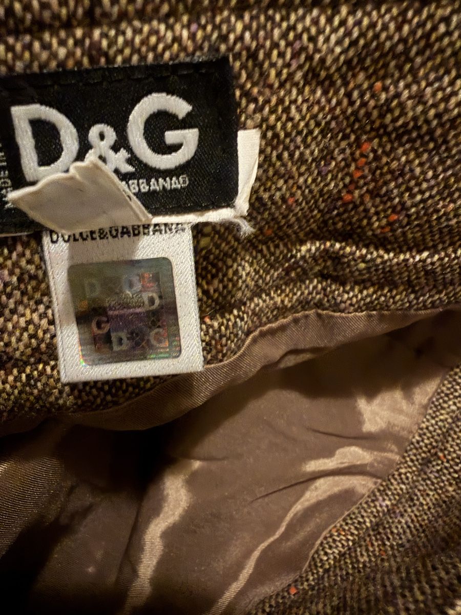 Dolce & Gabbana Gonne: D&G Wool Skirt - Elegant Designer Style – Usato da Zürich venduto da kas_g26m 3