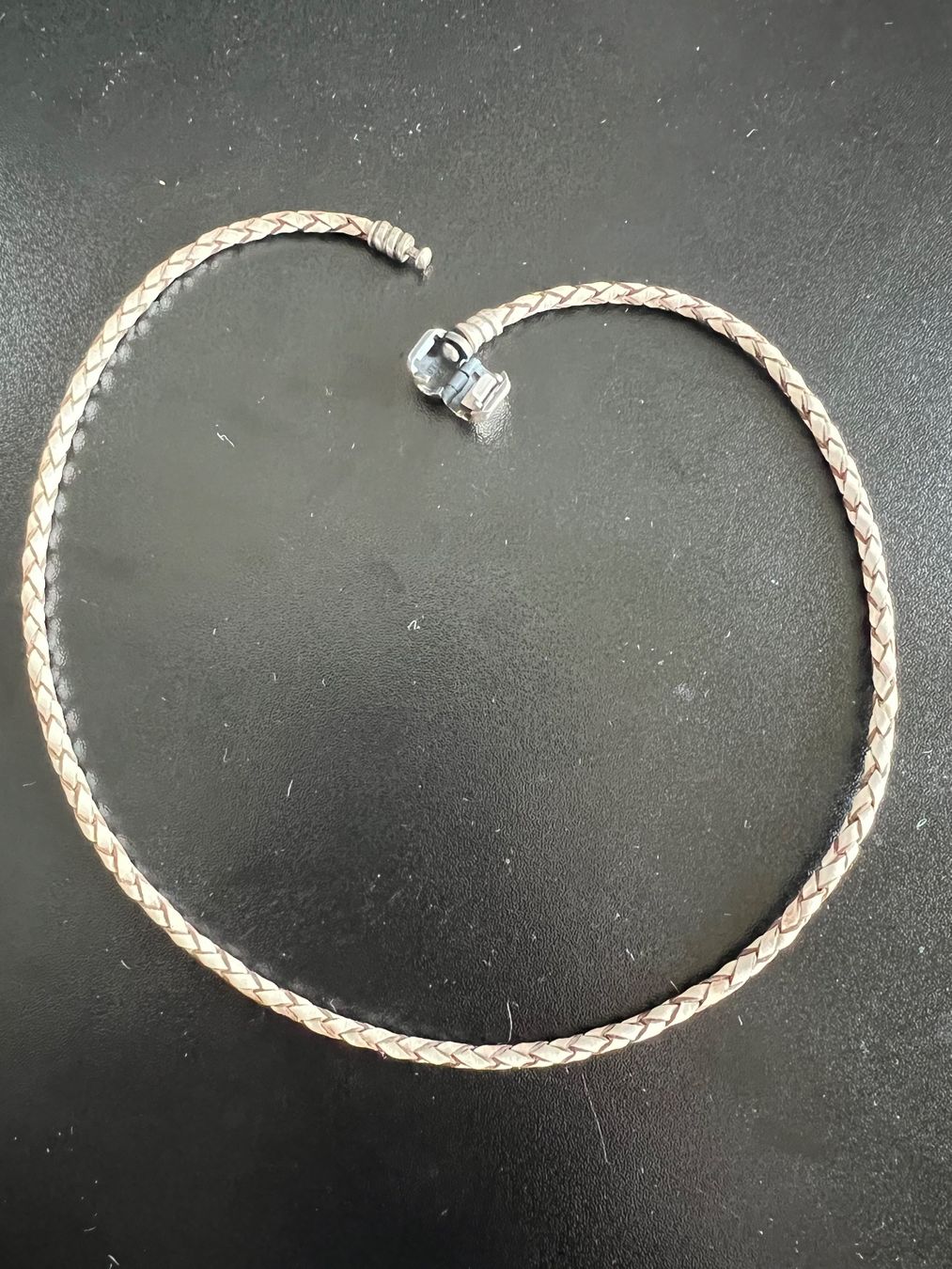 Pandora Bracciali & Braccialetti: Pandora Lederarmband 39cm lang – Nuovo (secondo la descrizione) da Toffen venduto da Vanessa_Germann 1