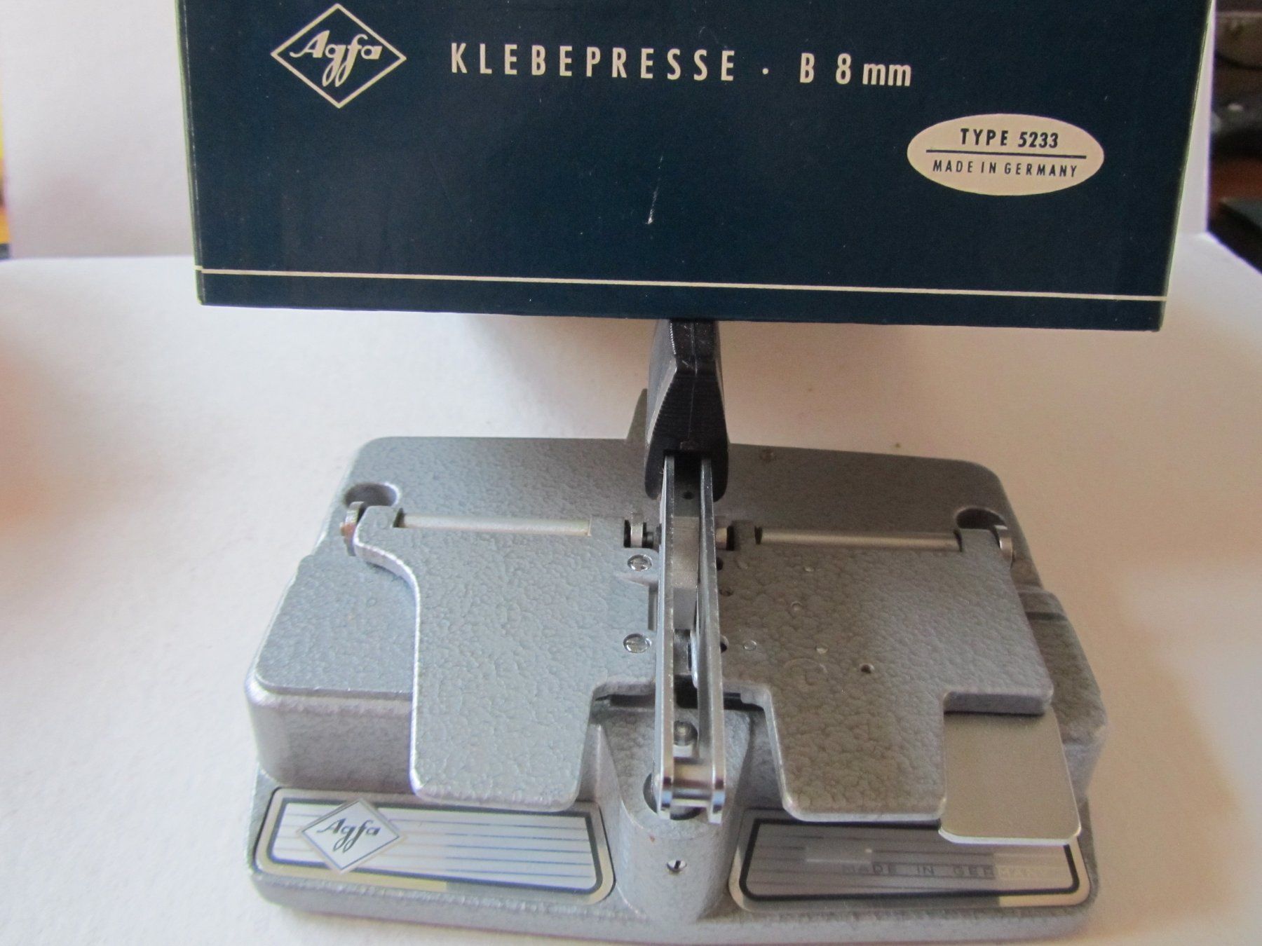 Agfa Fotocamera: Klebepresse 8mm Agfa 8mm mit OVP – Usato da Weiningen ZH venduto da dietsch57 4