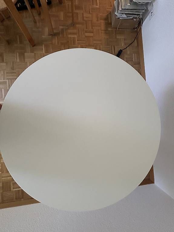 Ikea Tavoli: Ikea Docksta Tisch – Usato da Schliern b. Köniz venduto da lis_y9pq 1