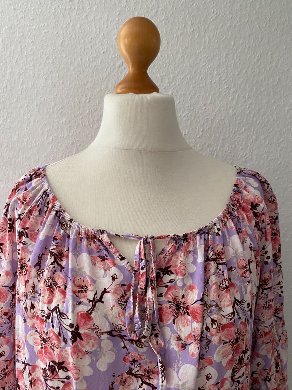 Kleider: Blumenkleid in Gr. M (38-42) – Neu und originalverpackt aus Stetten SH von bijoux18 1