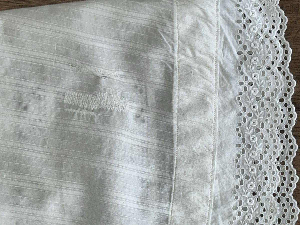 Puppen: Antikes Taufkleid mit alter Spitze – Gebraucht aus Düdingen von Reconflo 4