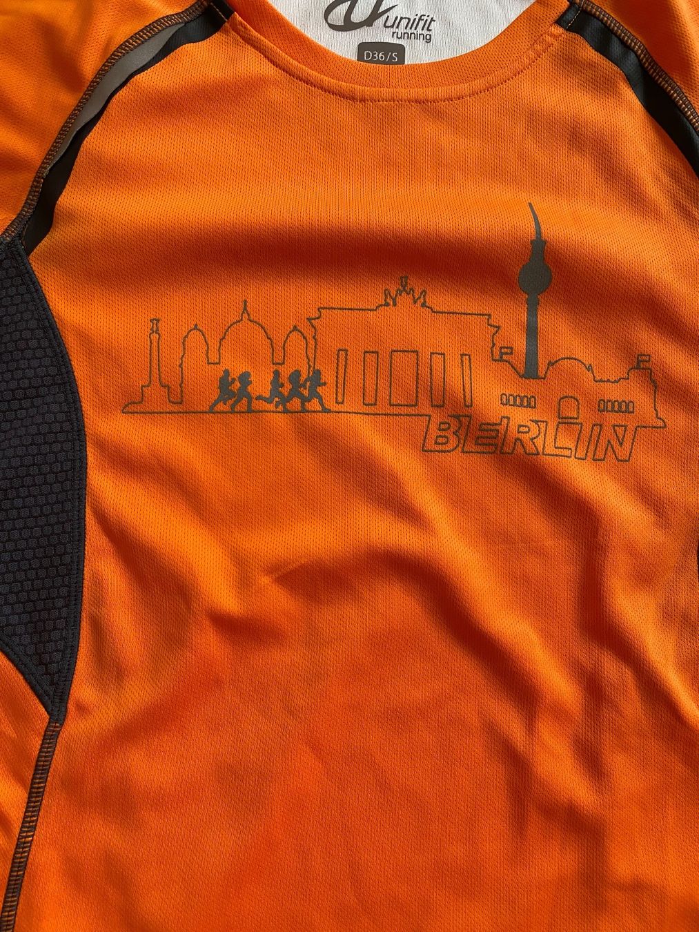 T-shirt: T-Shirt Stadtläufer BERLIN – Nuovo (secondo la descrizione) da Trachslau venduto da M_Schmid81 1
