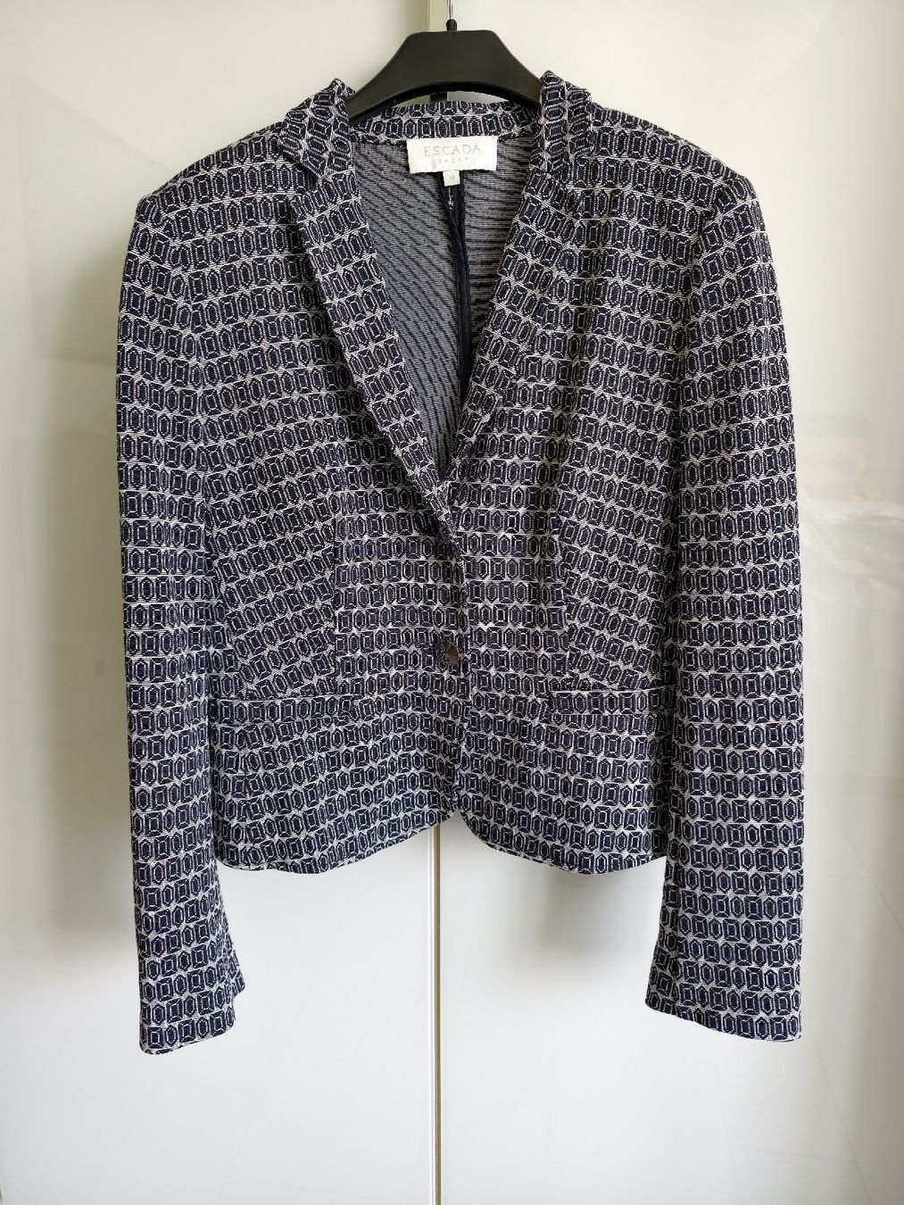 Escada Giacche: Edle Escada Jacke Gr. 38 - Sommerliches Design – Nuovo (secondo la descrizione) da Dübendorf venduto da LGDE