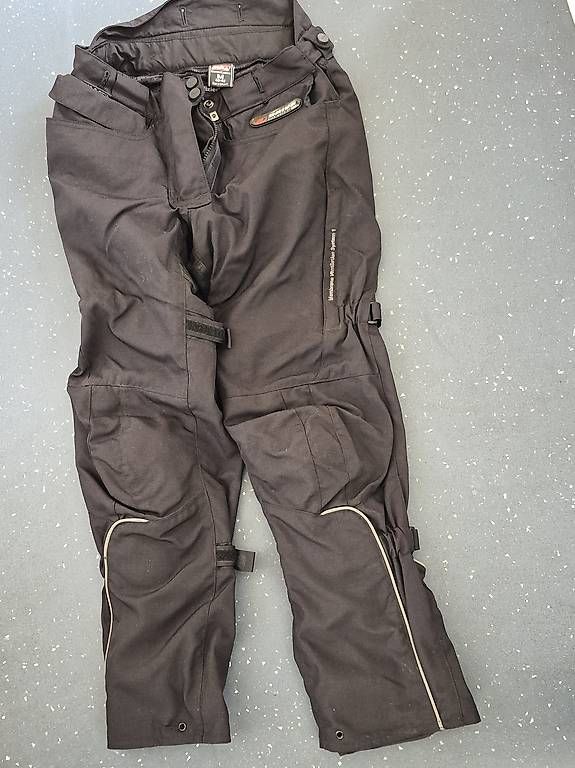 Lotti di vestiti: Abbigliamento moto donna  – Usato da Frasco venduto da bru_5wt7 2