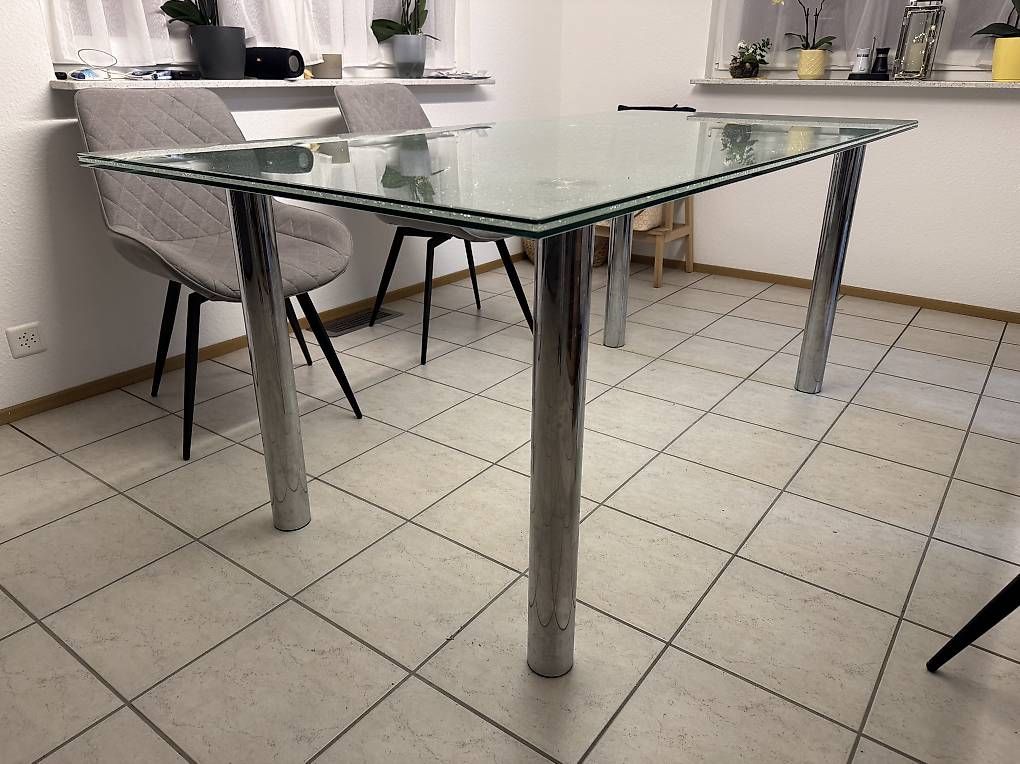 Tische: Massiver Glastisch – Gebraucht aus Rheineck von fra_kw5s 2