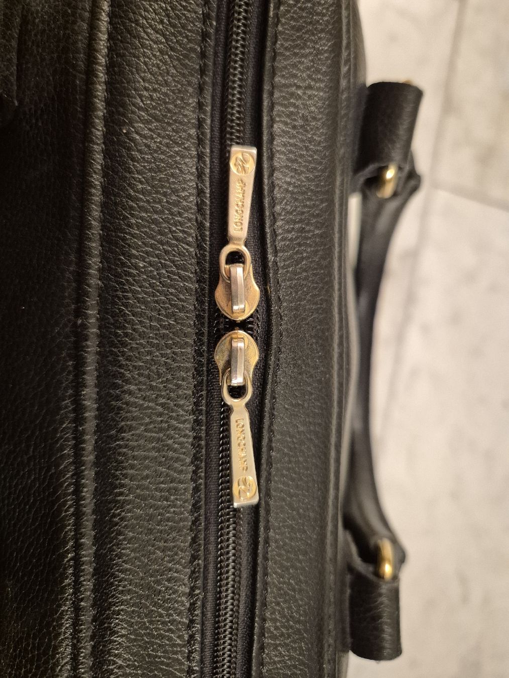 Longchamp Borse: Longchamp Tasche aus Leder – Usato da Zürich venduto da Corrosion 7