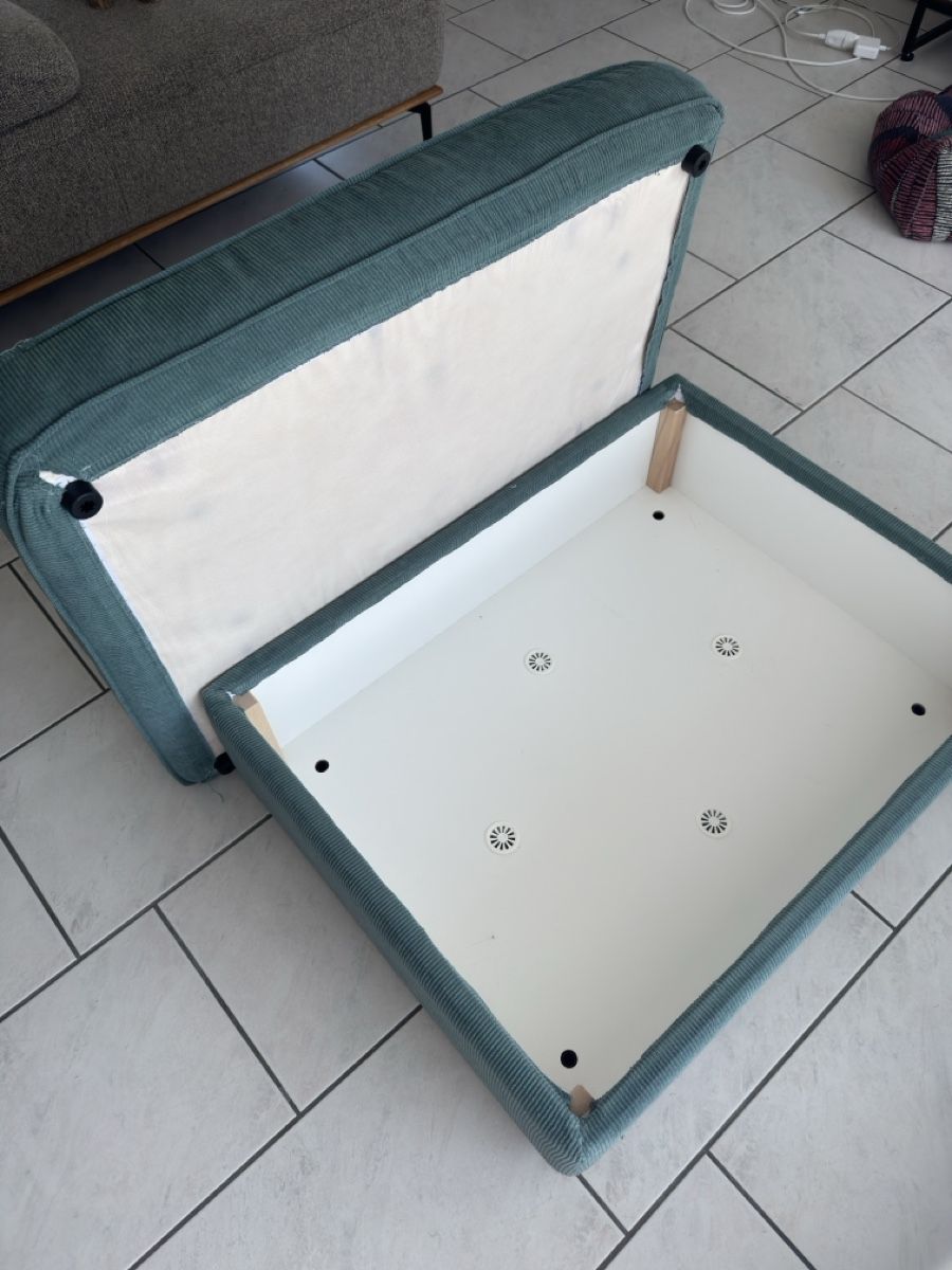 Ikea Sgabelli: Ikea Kivik Hocker / Ottoman / Pouf mit Storage – Usato da Kloten venduto da sem_ryq2 2