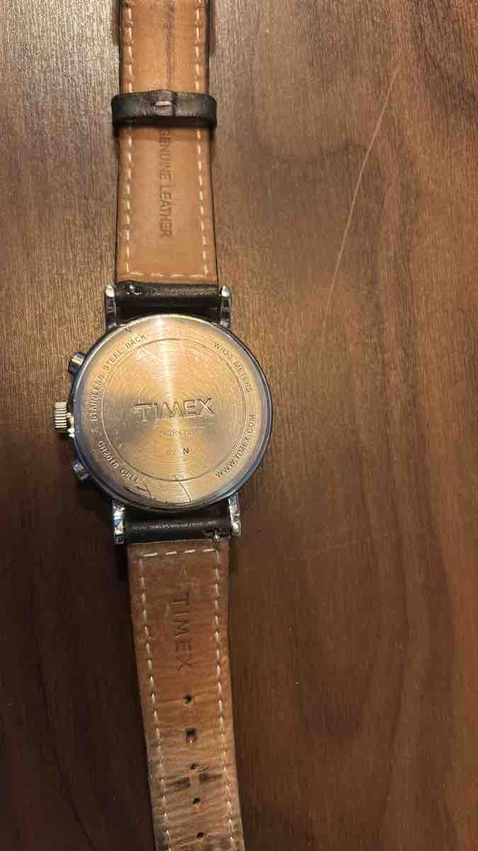 Timex Orologi: Timex Chronograph Watch with Leather Strap – Usato da Stäfa venduto da mic.walo 3
