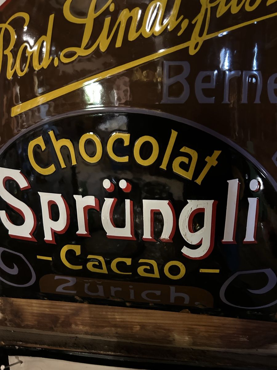 Lindt Schilder: Emailschild Lindt Schokolade  – Gebraucht aus Urnäsch von montags-lager 1