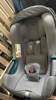 Brittax Römer Babyschale Isize + Reboarder +  isofix station