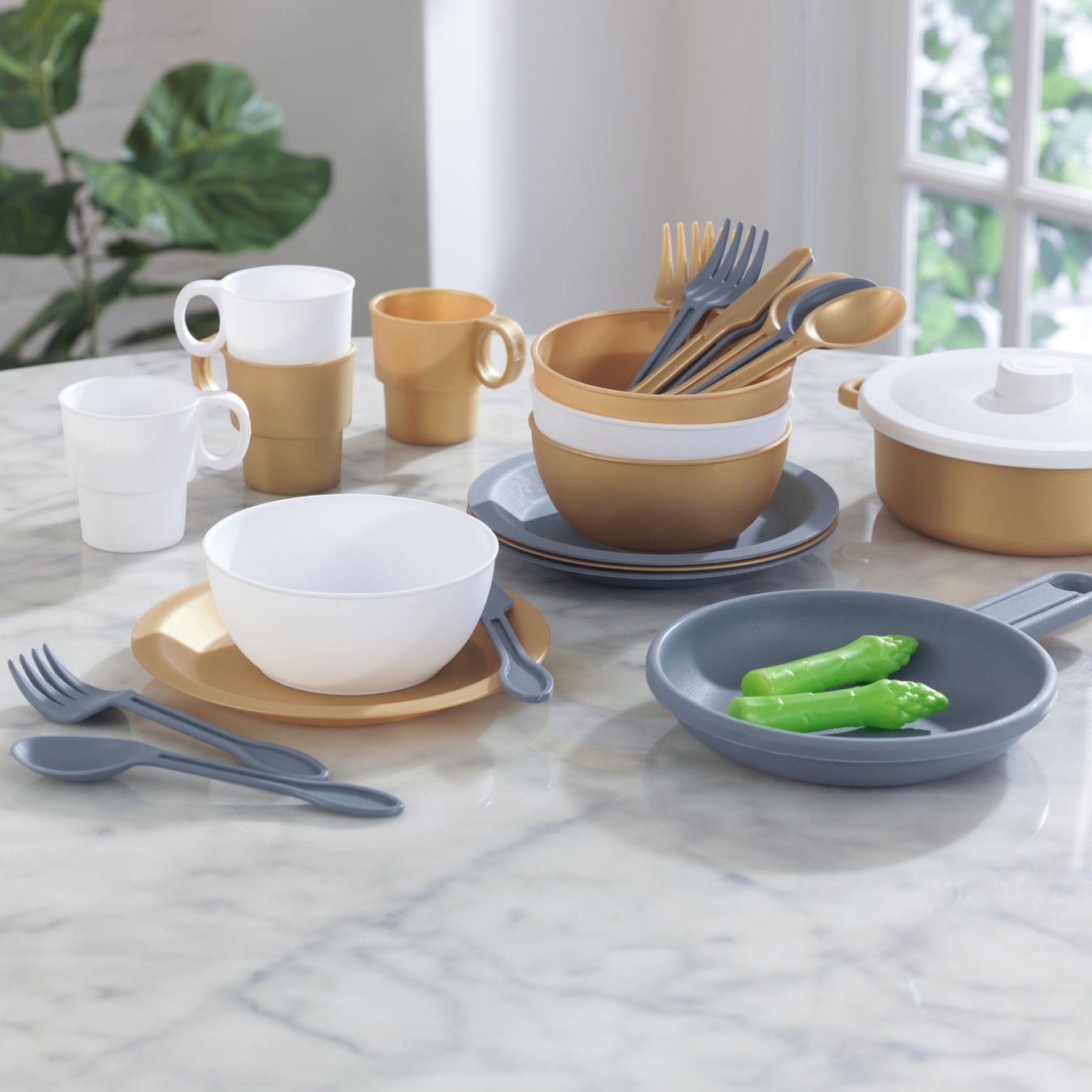 Giocattoli: 27-teiliges Kochgeschirr-Set – Nuovo e nell'imballaggio originale da Erlinsbach venduto da Home-World 1