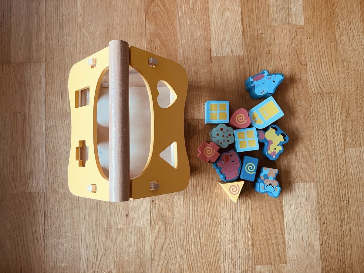 Migros Spielzeuge: Bauernhaus - Migros – Gebraucht aus Zürich von Elisavetpapadopoulou 1