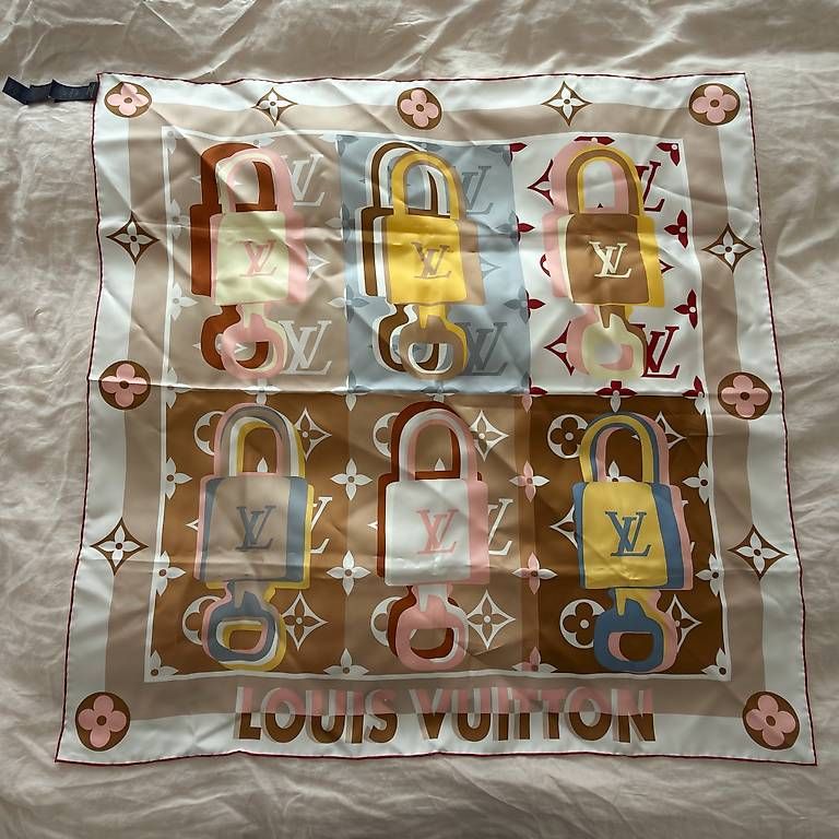 Foulard & Sciarpe: LOUIS VUITTON SILK SQUARES  90X90CM – Usato da Zürich venduto da Mike147 3