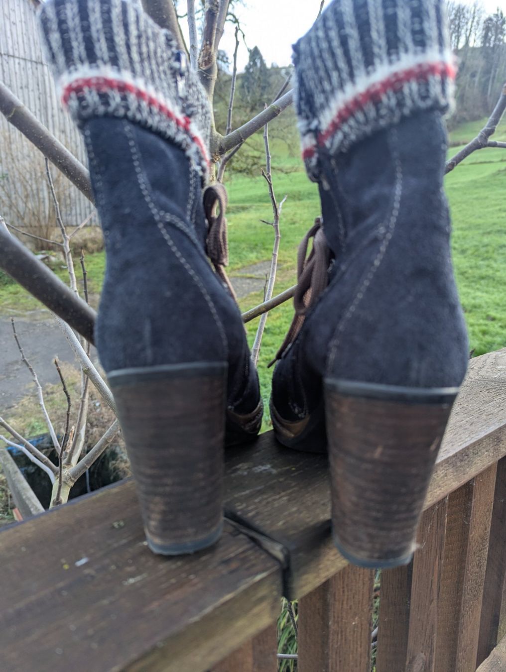 Damenschuhe: Blaue Stiefelette mit Strick passt zu Tracht / Dirndl Gr 39 – Gebraucht aus Altendorf von Eistoelter 4