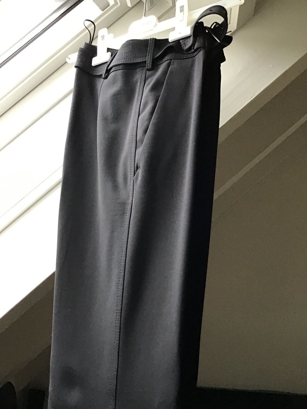 Strenesse Hosen: STRENESSE BLUE HOSE SCHWARZ GR 34 KLASSISCH – Gebraucht aus Glattfelden von ire_w6h2