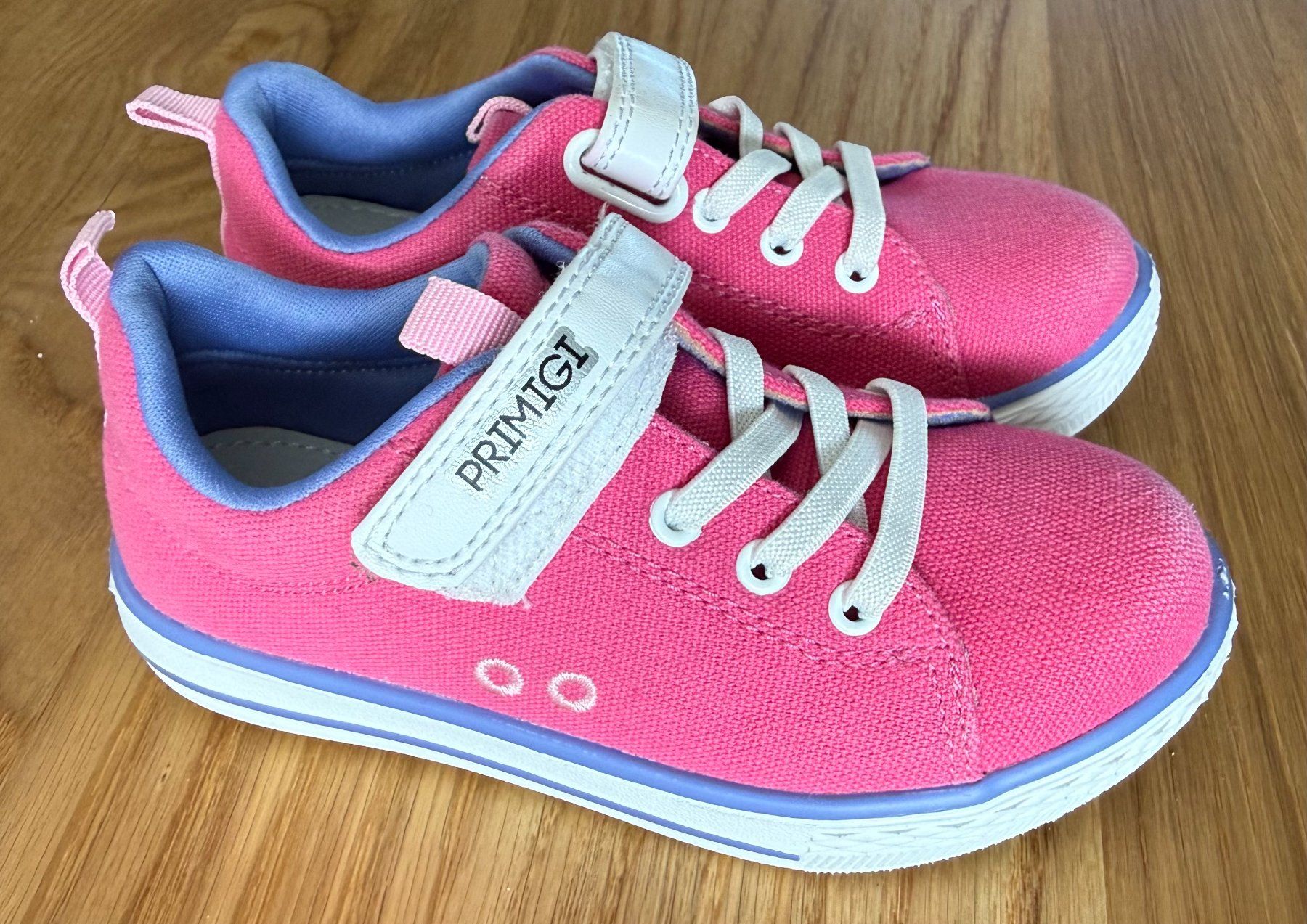 Scarpe per ragazze: Turnschuhe Primigi Mädchen Grösse 26 – Usato da Zürich venduto da pla_t6kn