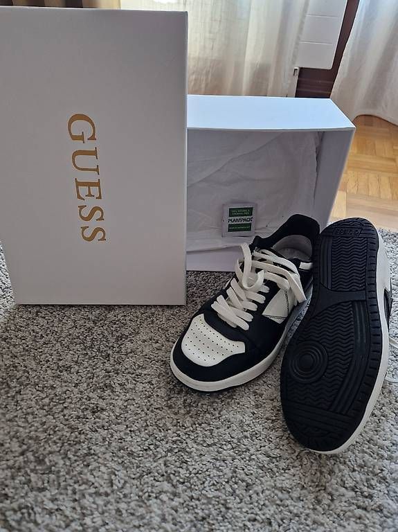 Scarpe da donna: Scarpe guess panda  – Nuovo e nell'imballaggio originale da Bellinzona venduto da lus_lyb5 1