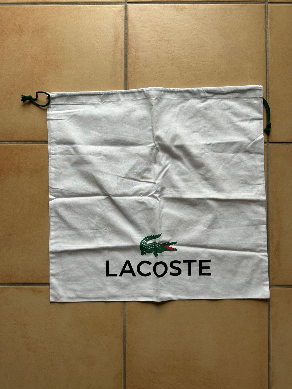 Lacoste Borse: Sac Lacoste – Usato da Thielle venduto da dan_ym2t 4
