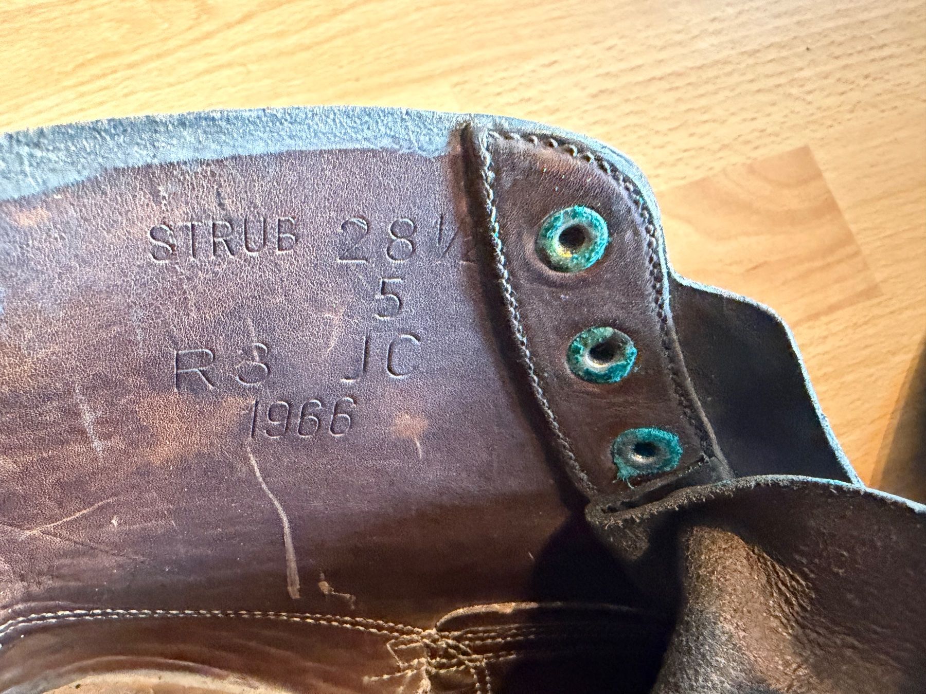 Schweizer Armee Uniformi: Schuhe Militär – Nuovo (secondo la descrizione) da Aarau venduto da KorgPA 3