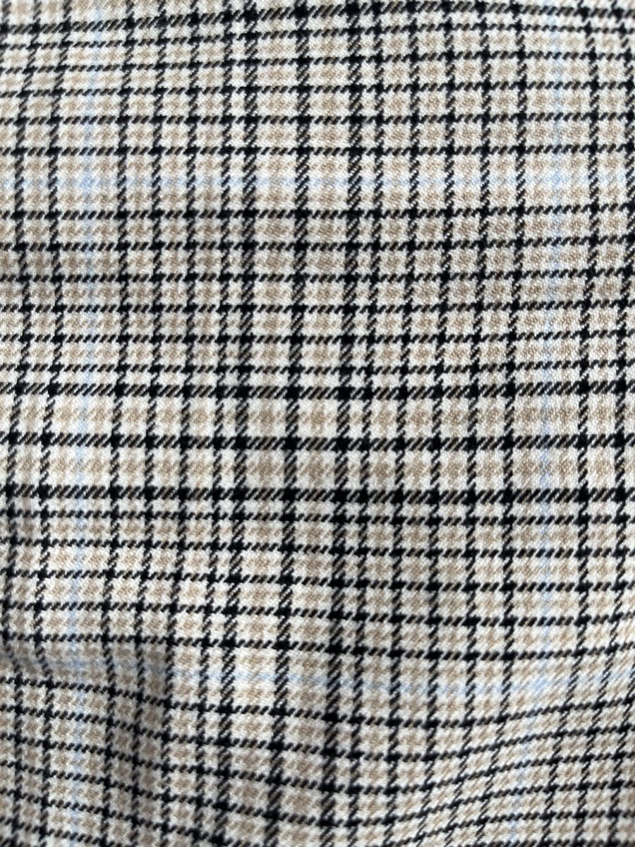 Bershka Pantaloni: Stylische Stoffhose mit Karomuster, Gr.36 – Usato da Aarburg venduto da Petite-closet-Loop 3