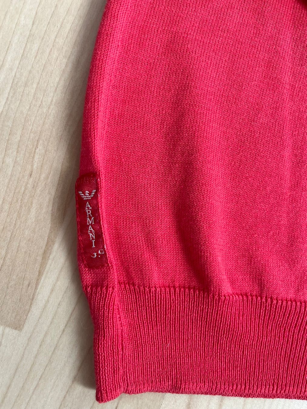 Armani Pullover & Sweatshirts: Armani: leichter Pullover, V-Auschnitt, rot, Gr. 36 38 – Gebraucht aus Luzern von ellitussi 2