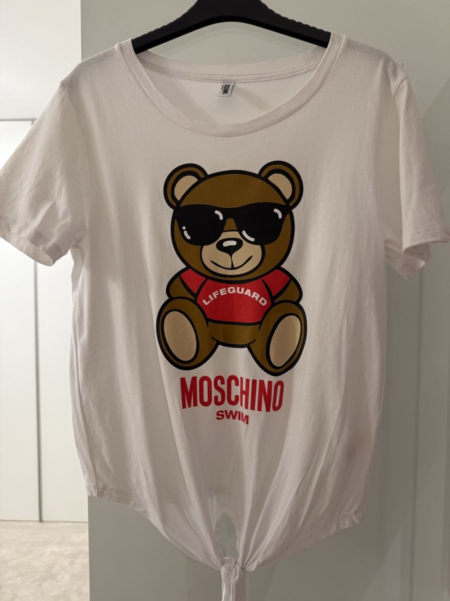 Moschino T-shirt: Moschino t-shirt – Usato da Paradiso venduto da apf_mh9c 1