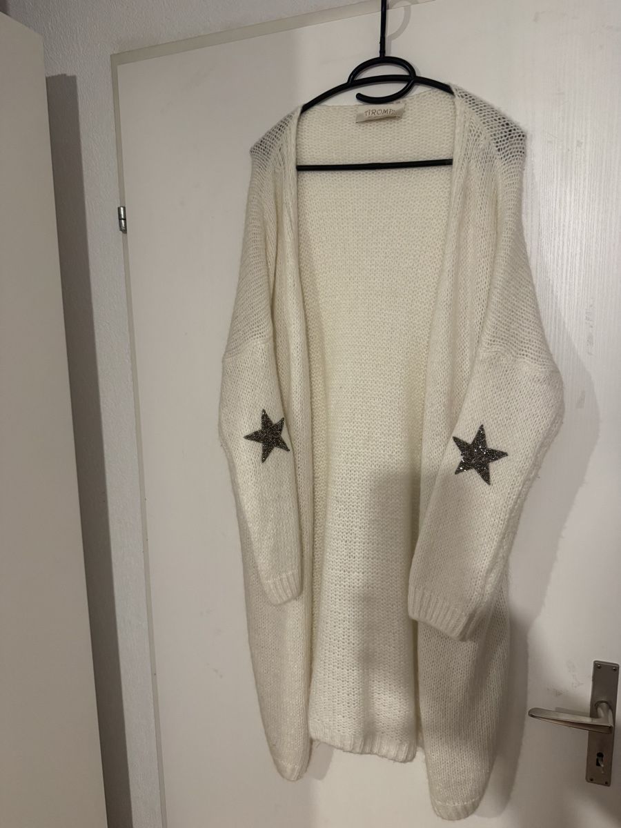 Giacche: Weisse Strickjacke mit Sternen – Nuovo (secondo la descrizione) da Zürich venduto da Selina_Hi
