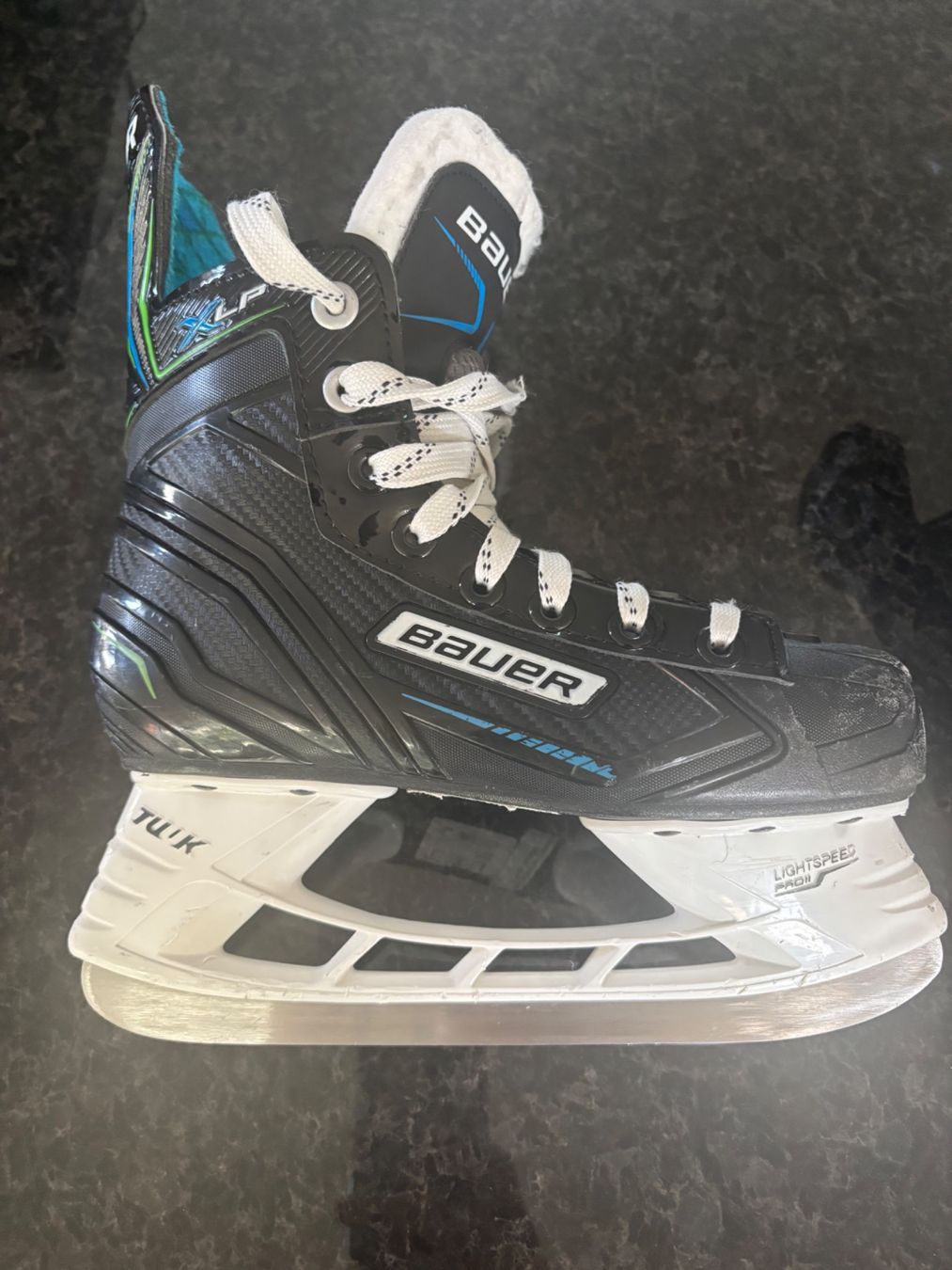 Bauer Pattini da ghiaccio: BAUER Eishockey Schlittschuhe Grösse 2 / 35 – Usato da Zollikon venduto da d_grabher 4