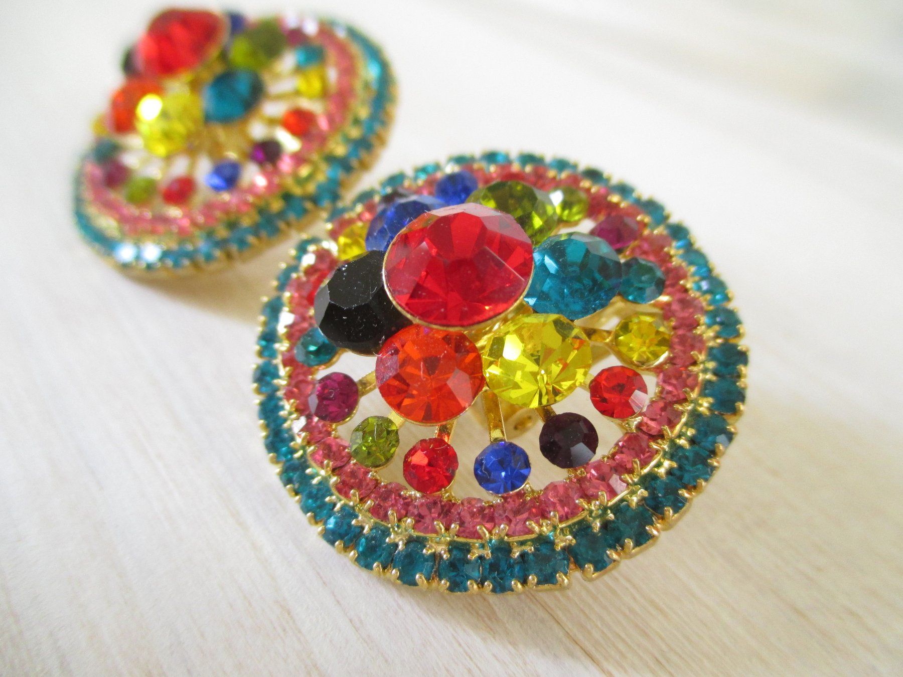 Ohrringe & -stecker: Statement Ohrclips Strass Vintage Clips Ohrringe – Gebraucht aus Rorschacherberg von Marubium 3