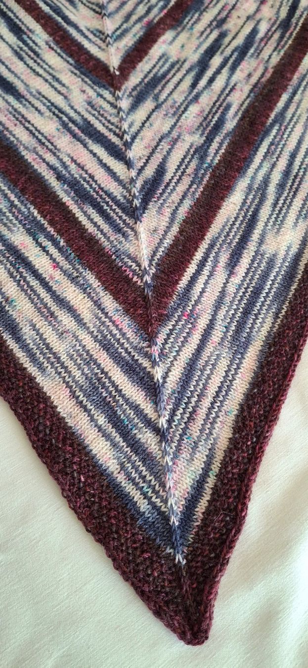 Foulards, Tücher & Schals: Schultertuch "Dramaqueen" oder Das perfekte Dreieck   NEU – Neu (gemäss Beschreibung) aus Langenthal von Handstrick 7