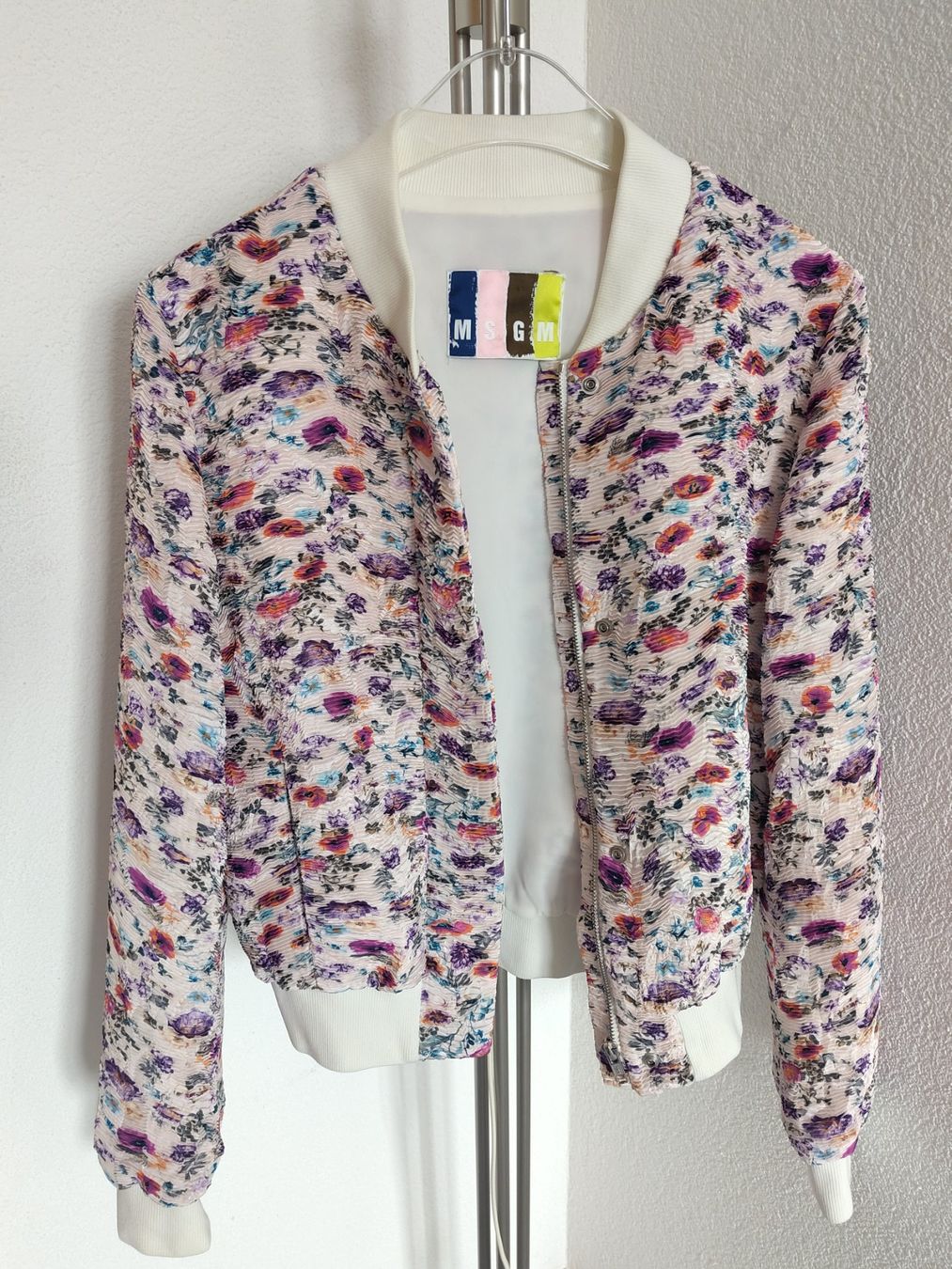 MSGM Giacche: MSGM Jacke mit Blumen Gr. 34-36 neuwertig – Usato da Arbon venduto da Franca1979 2