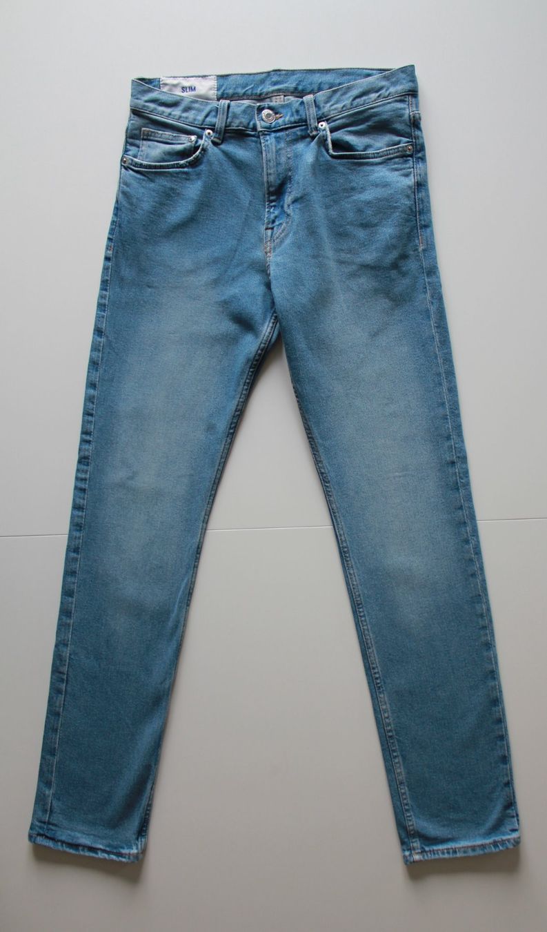 H&M Jeans: Jeans bleu H&M t. 29 / 32 – Usato da Peseux venduto da Gilloss 1