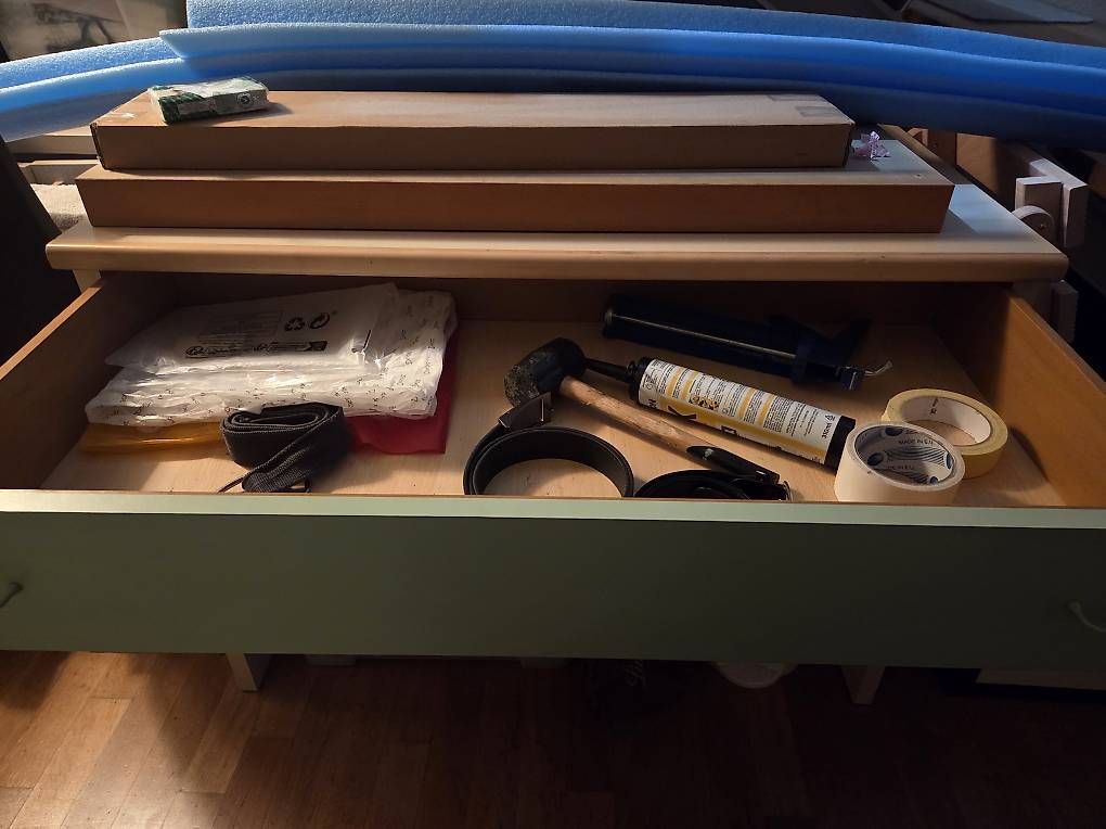 Schreibtische: Vendo Scrivania – Gebraucht aus Taverne von dia_9b5n